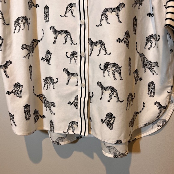 Chicos Chic‎ Stretch No Iron Cheetah Print Button Down Tunic Size 2/Large/12 - Picture 12 of 15